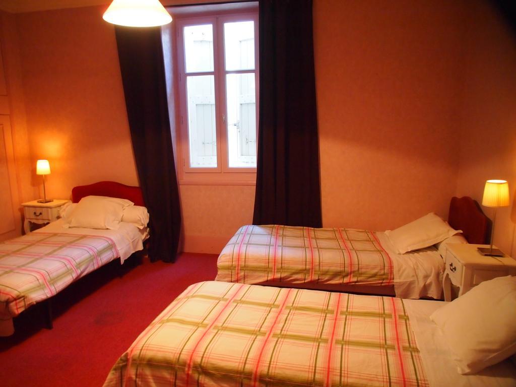 Hotel Emma Calve Millau Bilik gambar