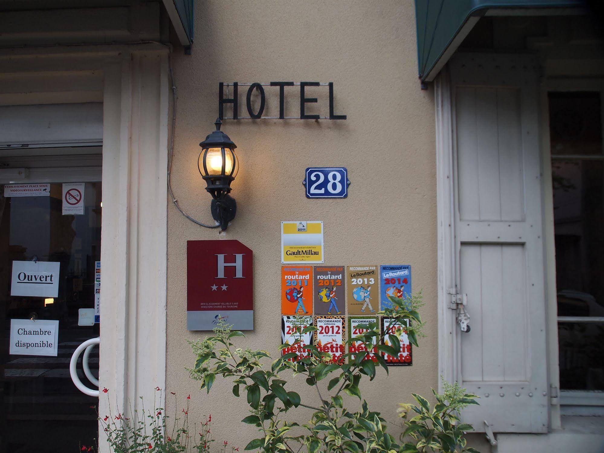 Hotel Emma Calve Millau Luaran gambar