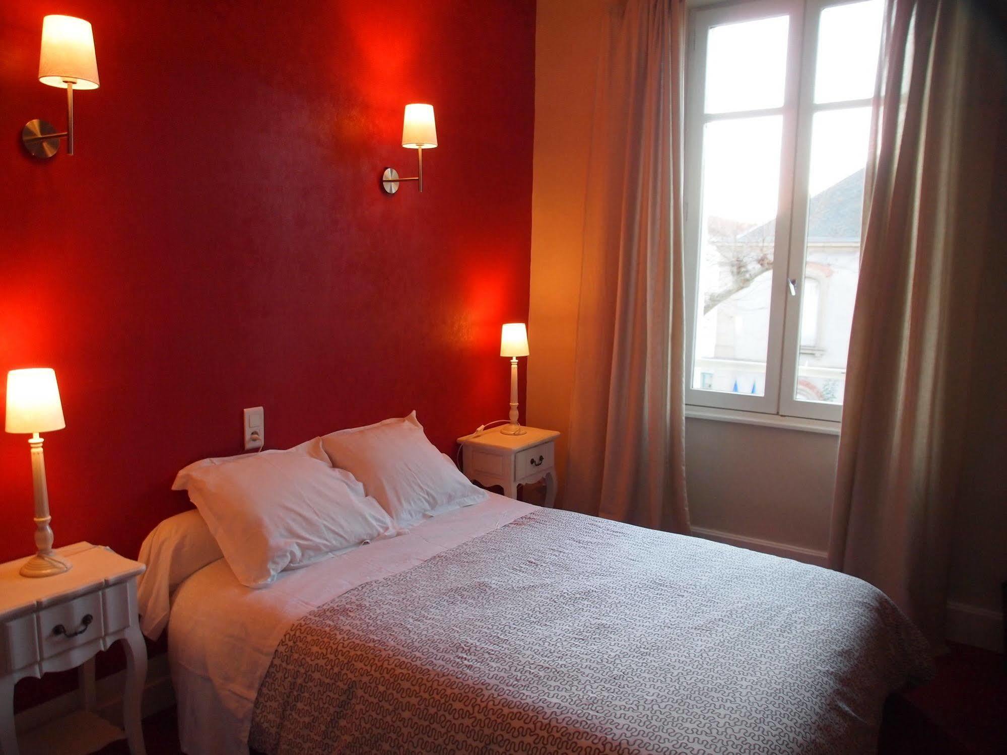 Hotel Emma Calve Millau Luaran gambar