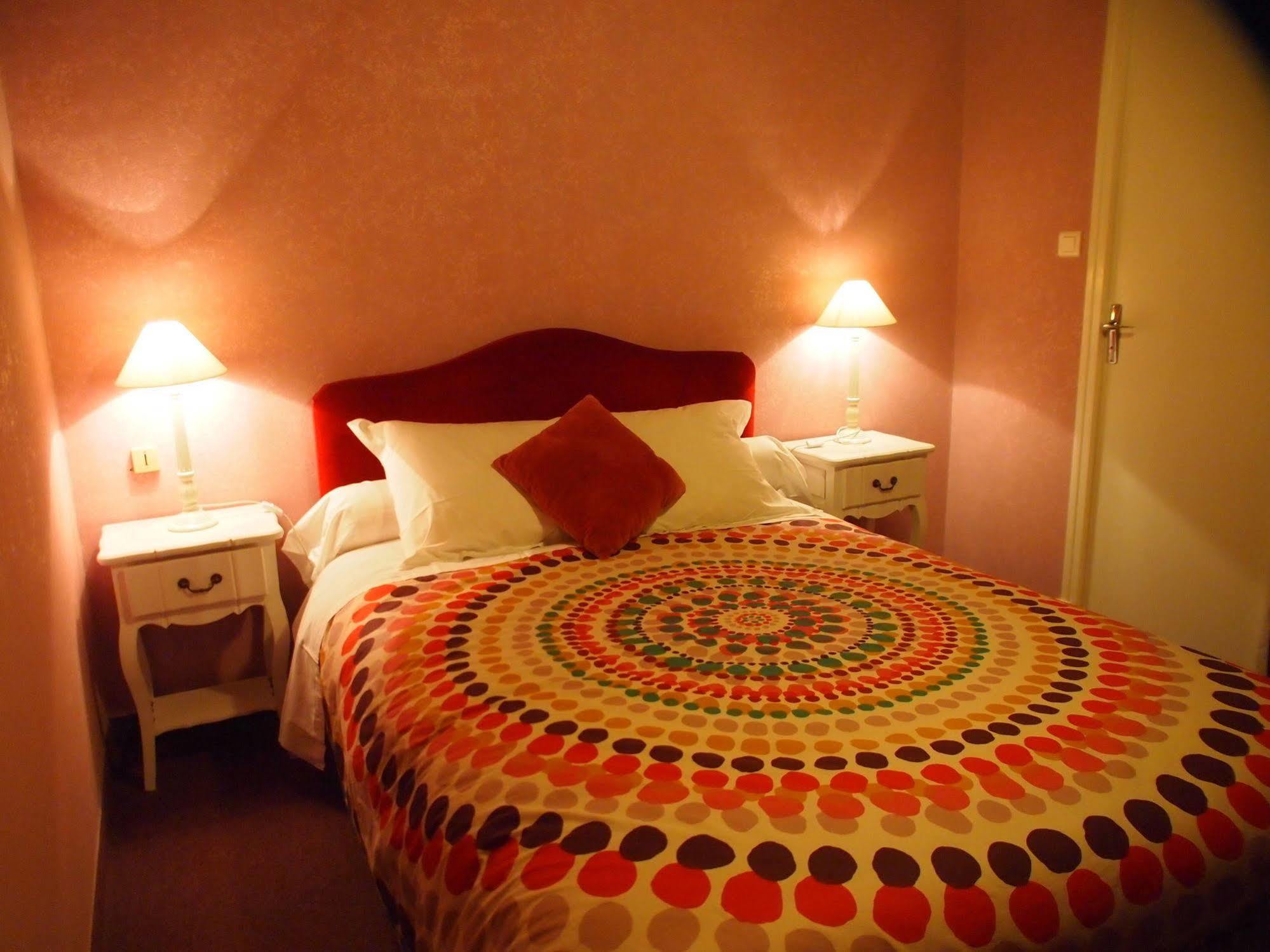 Hotel Emma Calve Millau Luaran gambar