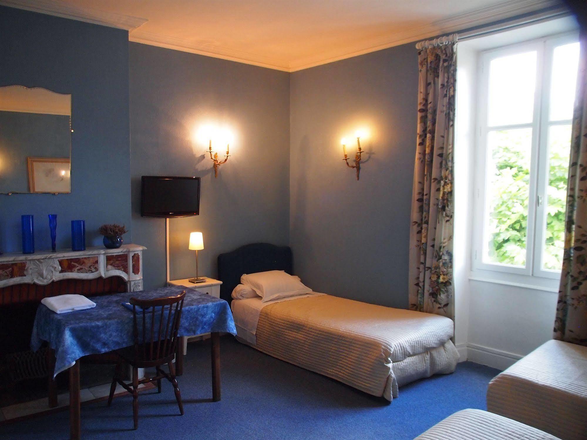 Hotel Emma Calve Millau Luaran gambar